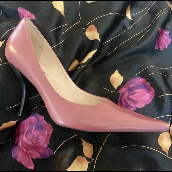 CARLOS SANTANA BLUSHINGLY BEAUTIFUL HIGH HEELS 👠 - Picture 3 of 4